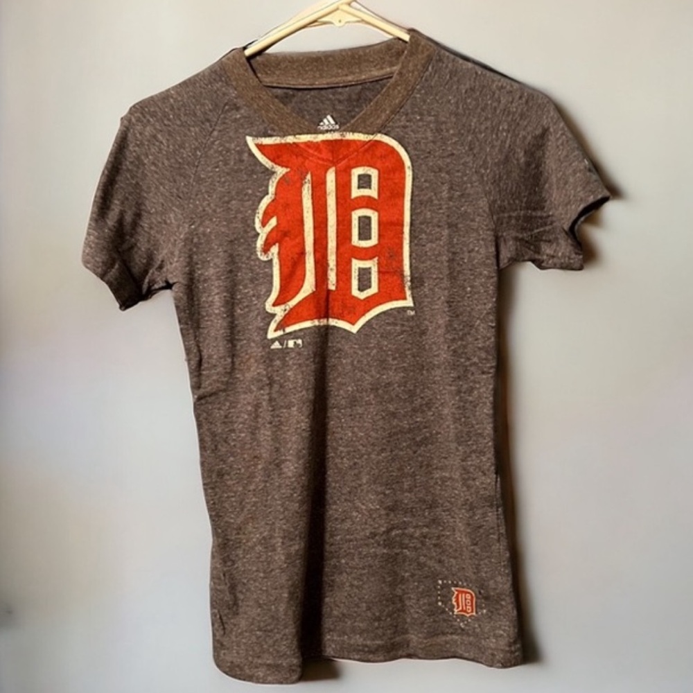 Vintage Detroit tigers fitted shirt